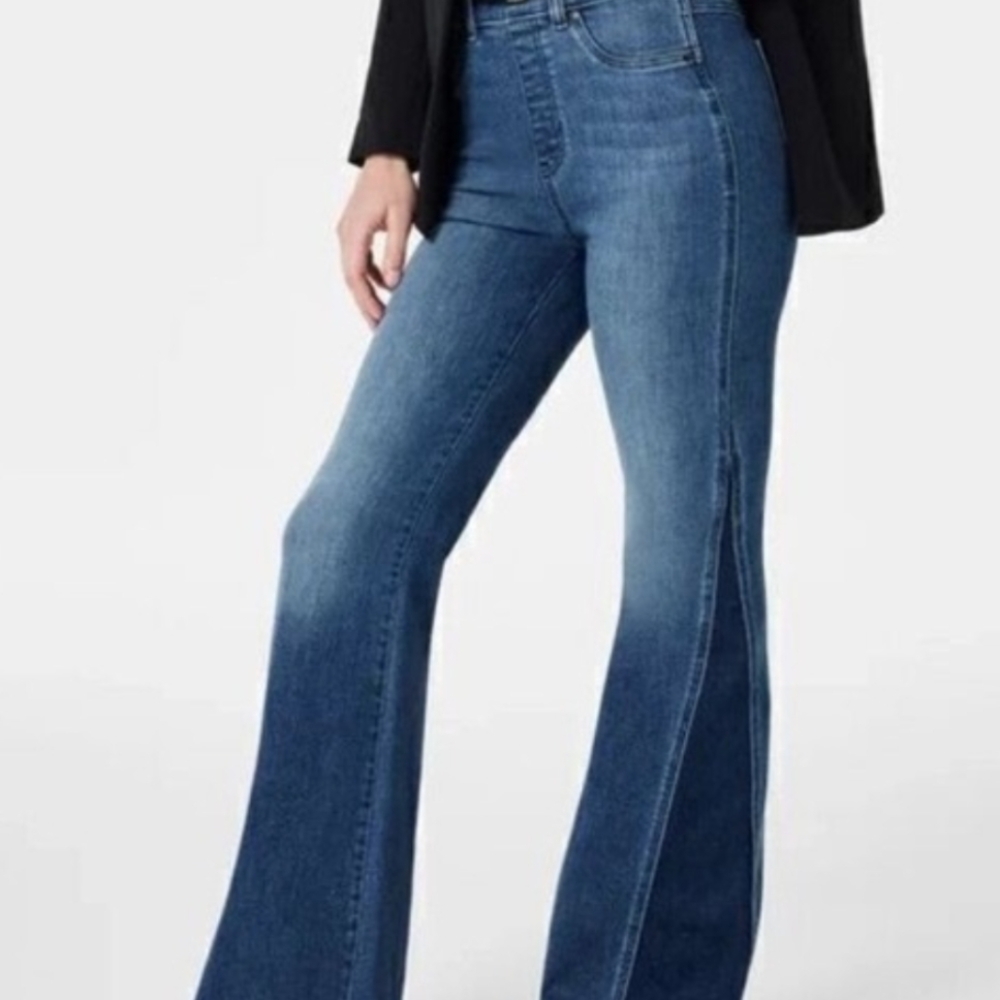 Spanx Flare Jeans Mixed Wash Size Large